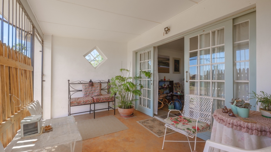 2 Bedroom Property for Sale in Napier Western Cape